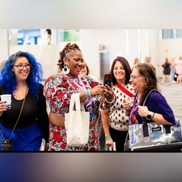 Clothing, jewelry and Bags - Picture 11 of 17